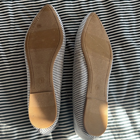 Like new Old Navy flats - Picture 2 of 4